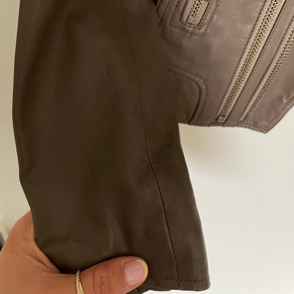 Gently worn joie leather jacket - Picture 4 of 4